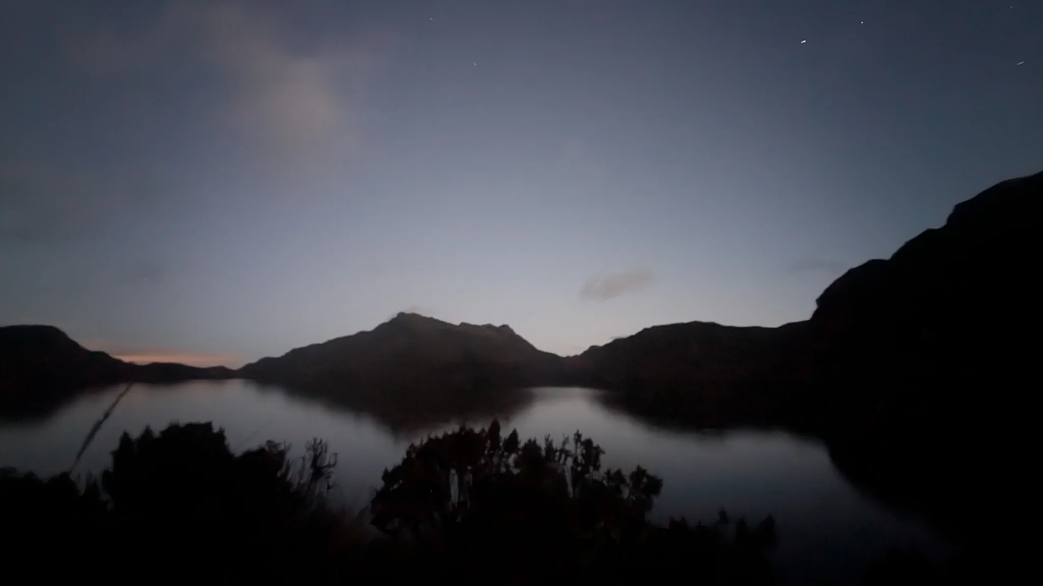 Night silhouettes over Lagartococha.