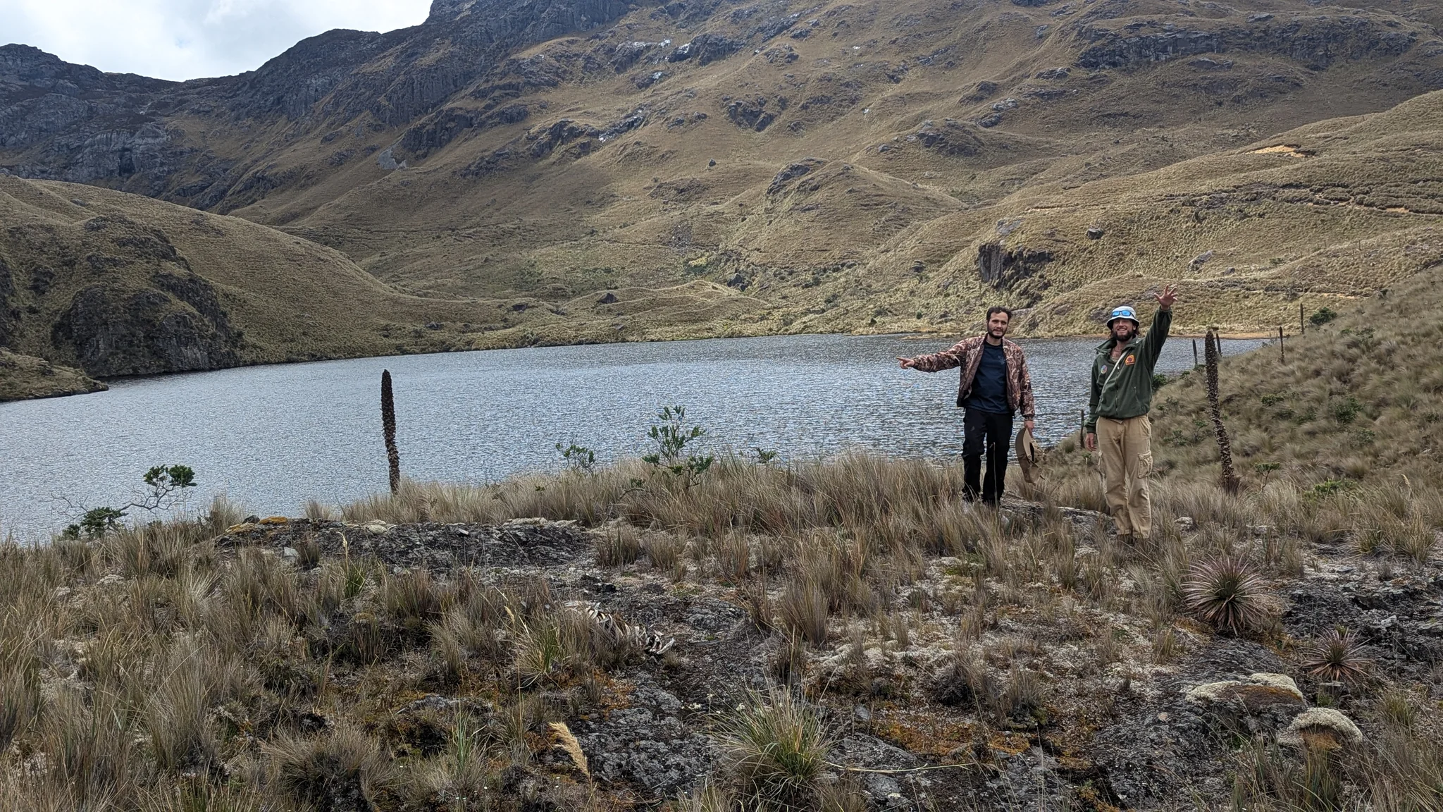 Two hikers at Laguna Toreador.